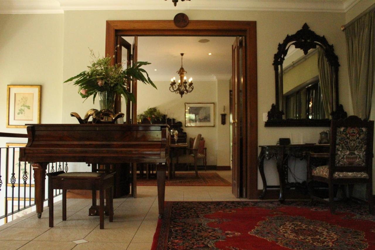Mountain Rose Guesthouse Луис Трикард Екстериор снимка