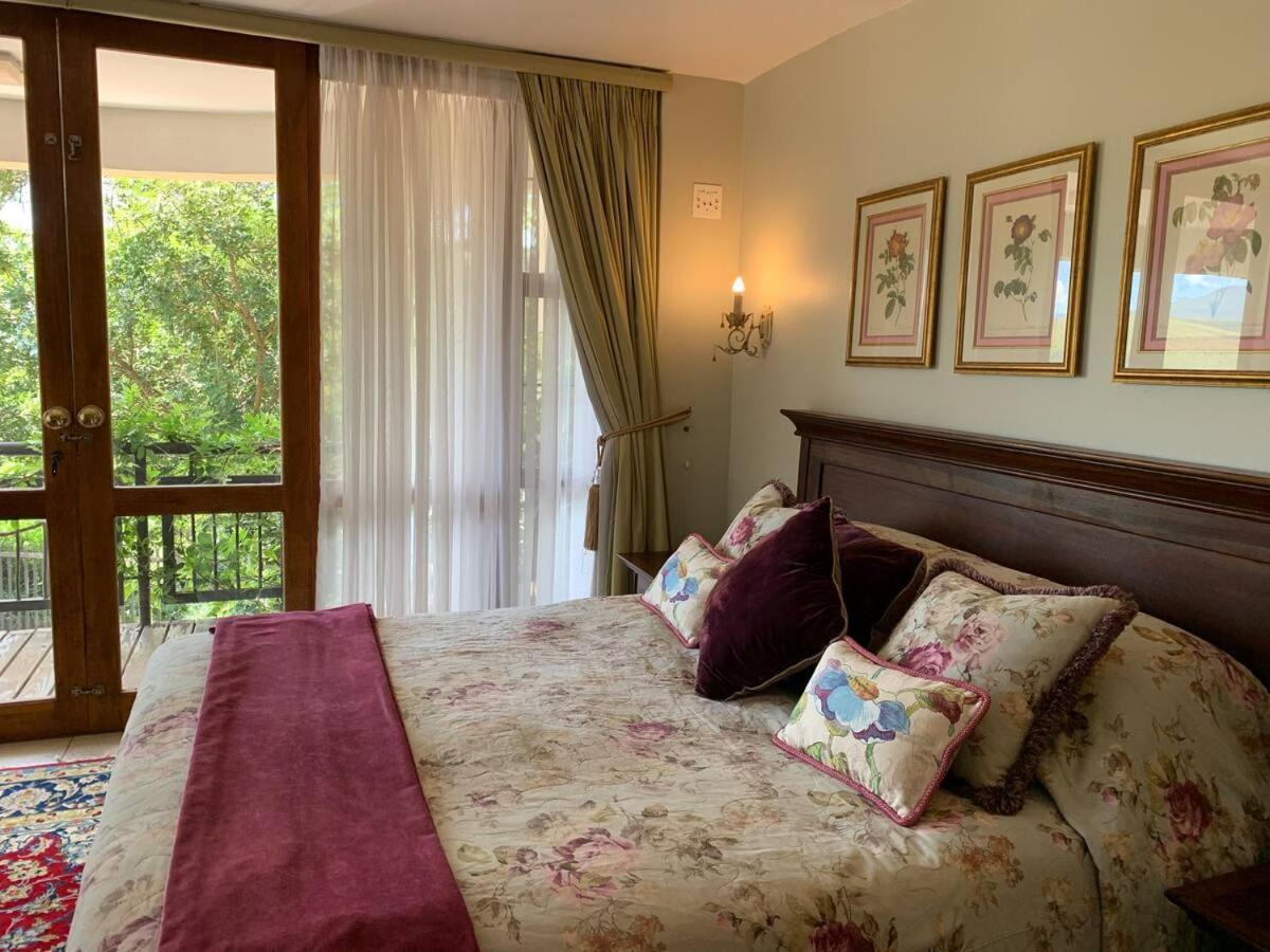 Mountain Rose Guesthouse Луис Трикард Екстериор снимка