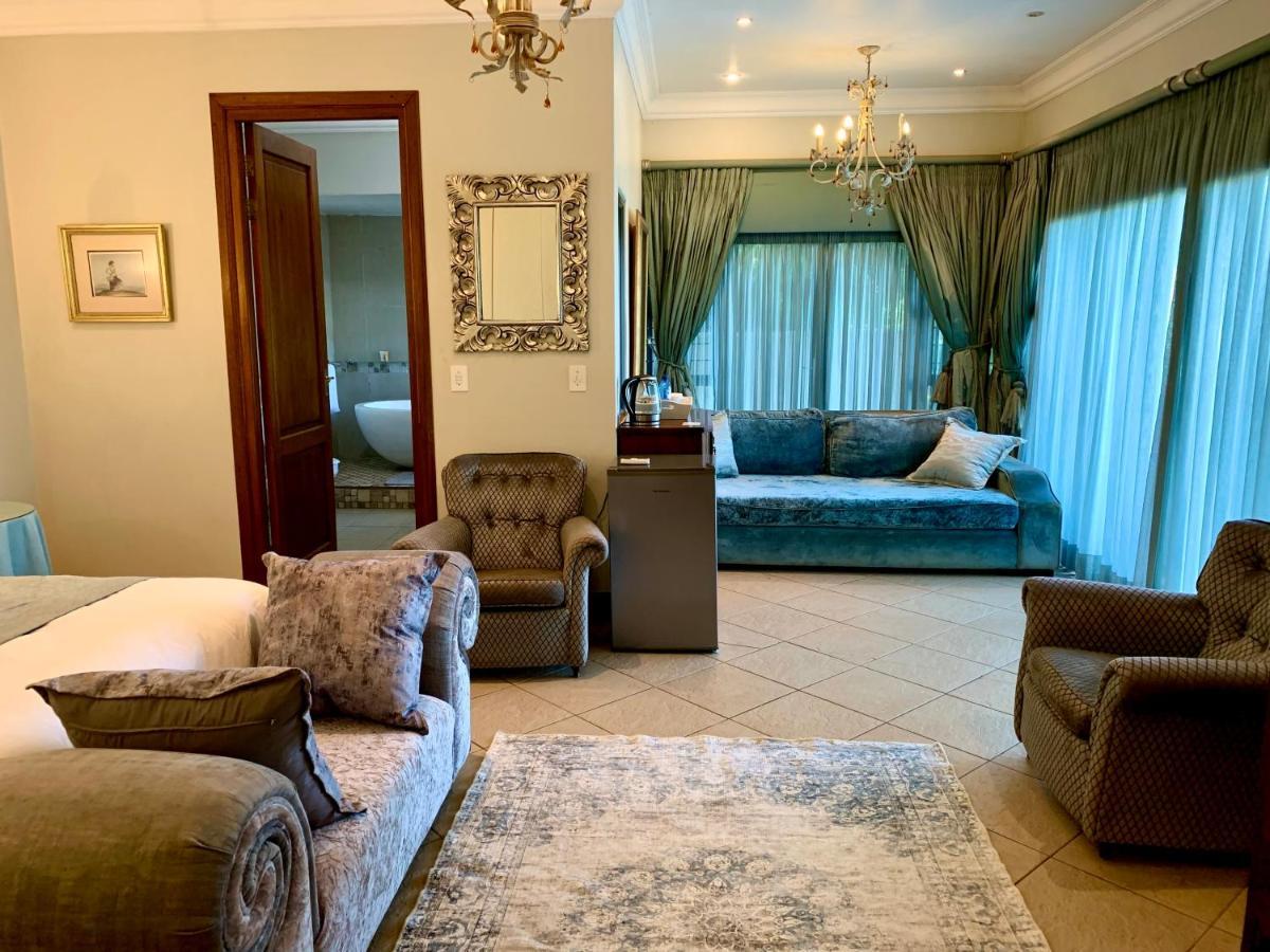 Mountain Rose Guesthouse Луис Трикард Екстериор снимка
